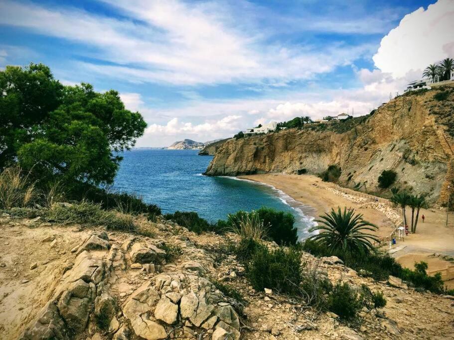 Top-Floor Beachfront Apartment With Parking, Pool, & Spacious Sea-View Balcony Villajoyosa Exterior foto
